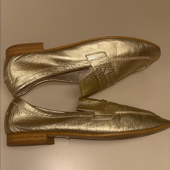 Free People Metallic Gold Leather Loafers size 37 or 7 - Picture 9 of 13